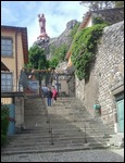 approaching the statue of Notre-Dame de Franc3