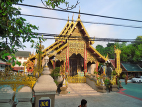 ein Tempel unterwegs