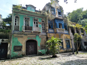 Old Portuguese style square