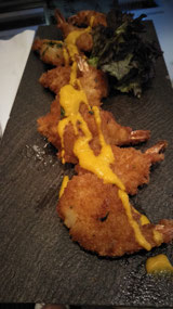 Panko crumbed prawns