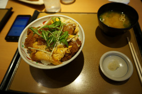 Yayoiken katsudon. Perfection