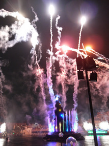 Parade ends with fireworks & dancing Disney things