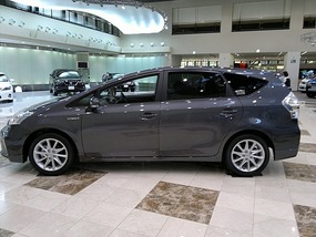 Prius Alpha - wagon kinda thing