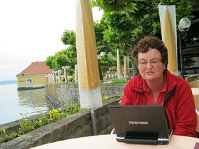 Blogging while waiting for spargel suppe 