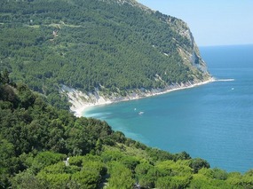 The beach at Sirolo