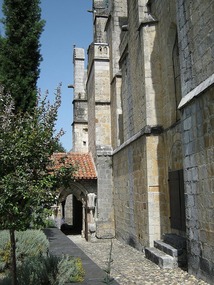 Village St