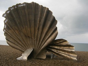 The Benjamin Britten sculpture