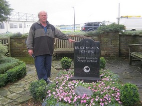 Bruce McLaren's grave
