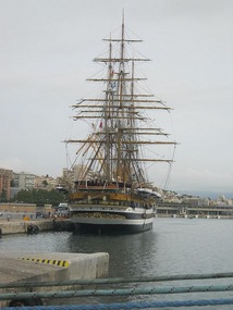 A nice wee tub in the harbour