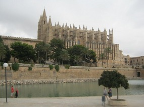 (Yet) another nice cathedral