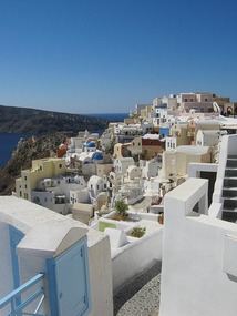 View 2 Oia