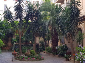 The courtyard at La Casa di Amy