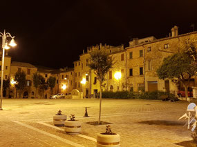 Cupromontana by night