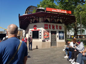 Queuing for theatre tickets