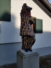 A nearby Bermatingen bear