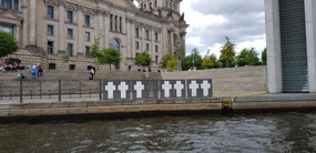 Memorial crosses at the Reichstag