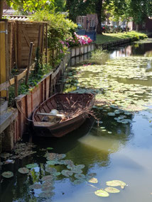A pretty Edam canal