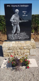 Charles de Glopper memorial