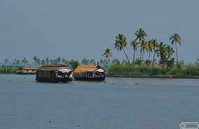 house boat
