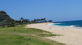 Maili Beach2