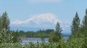 Talkeetna River und Denali
