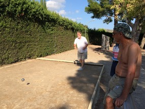 Playing boules