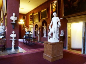 Long gallery