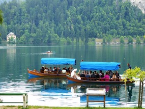 Wedding party going to church