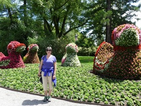 Bird topiary