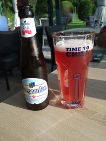 Hoegaaden with raspberries