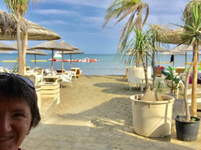Oceania Beach bar, Lady's Mile Beach