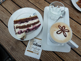 Cake & coffee