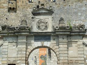 Entrance decorations