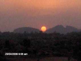 Ahhhh.  Sunset between the mountains.