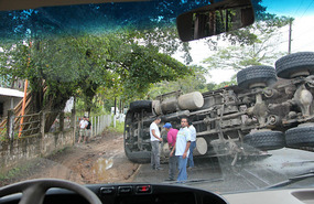 Beauty of a narrow van ... we got through