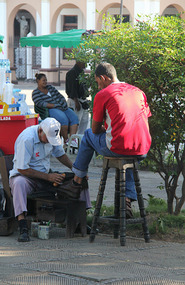 Shoe shine