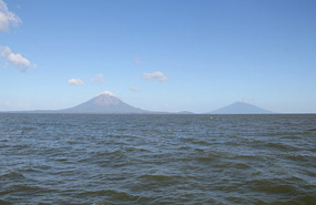 Volcan Concepion / Volcan Maderas