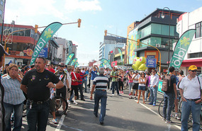 BCR sponsored bike race in Avenida 2
