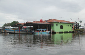 Almirante fast ferry terminal