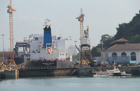 Approaching Miraflores Lock