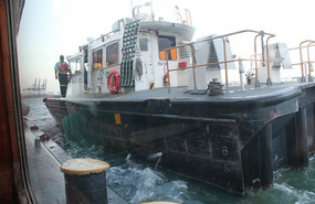 Pilot boat approaches