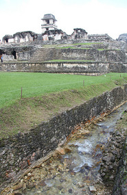 El Palacio - The Palace