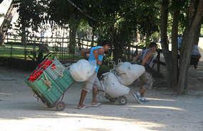 Hawkers setting up