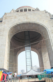 Monumento a La Revolucion