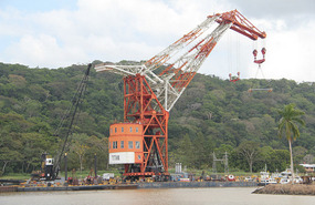 Herman the WWII crane