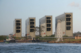 New Italian made gate for the new canal