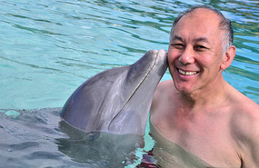 Swiming with the dolphins at Roatan Island