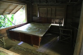 Fidel's king size bed