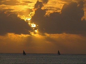 Sunrise over Kinepeo beach