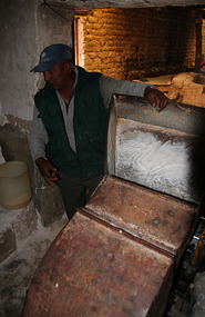 Uyuni - salt manufacture - adding idoine